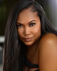 Trina Warren's Instagram, Twitter & Facebook