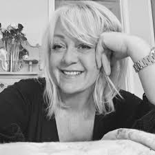 Kim Tremain's Instagram, Twitter & Facebook