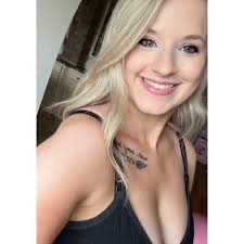 Julia Langley (@Juliaa_London)