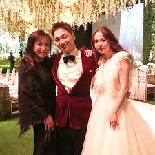 Although the celebration was spectacularly intimate and heartwarming, everyone cannot still get over their photoshoot for dazed and confused. Taeyang Min Hyorin Wedding Afterparty Photos Bigbang Updates Wedding After Party Wedding Wedding Dresses