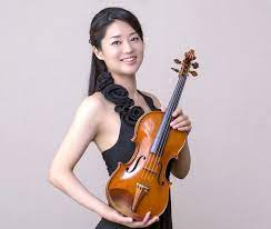 Violinist Yui Ono