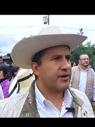 Carlos Manzo y la Importancia de Cumplir Promesas