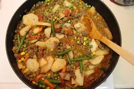 Hamburger Hash 2 Lbs Ground Beef 1 Onion Chopped Up 6 Small Potatoes Sliced 1 Package Frozen Mixed Vegetable Stuffed Peppers Hamburger Hash Mixed Vegetables