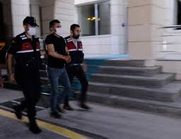 Herkese merhaba arkadaşlar ben ayşenur. Vmhk4v62lrwmim