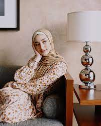 Komen dan kritikan panas yang dilontarkan oleh ameera khan di media sosial menjadi topik hangat dan pertelagahan netizen ini dibuktikan dengan jumlah followers beliau di ig yang telah hampir mencecah 1 juta! Ameera Khan Nurameerakhan Twitter