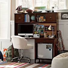 Whatever the color scheme in your kiddo's room, we have a boys desk to coordinate. 35 Contemporary Teen Workspace Ideas To Fit In Perfectly With Modern Interiors