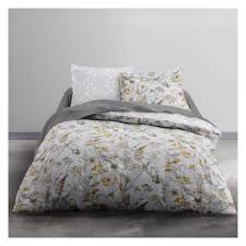 Avant de finaliser votre achat, n'hésitez pas à consulter les avis laissés par les autres acheteurs pour être certain de faire le bon choix. Parure De Lit 2 Personnes Imprime Floral En Polyester Gris 220x240 Cm Crazy Maisons Du Monde