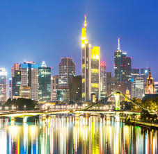 Das telefonbuch kann mit 8 adressen. Frankfurt Am Main Was Touristen Auf Die Wolkenkratzer Zieht Welt