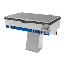 Stekbord vkf25d/4, 140 djup, man.tipp, höj o sänk fotpelare. Stekbord Vkf55 1 90mm Djup For Restaurangen Zilox Storkok Ab