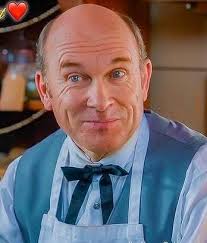 Cam Leonard (@camleo13)