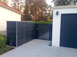 Mulltonnenbox In Anthrazit Perfekt Zu Moderner Architektur Und Gestaltungsmerkmal Fur Den Vorgarten Mulltonnenbox Gartengestaltung Moderne Architektur