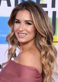 Maria Whiting's Instagram, Twitter & Facebook