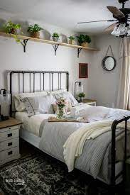 Small bedroom ideas can transform small box bedrooms and single bedrooms into stylish retreats. Simple Spring Decor For The Bedroom Spring Bedroom Decorating Ideas How To Decorate Your Bedroom For Home Decor Bedroom Simple Bedroom Country House Decor