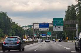 Le calendrier des prix vous indique les meilleurs prix par semaine sur les 6 semaines à. Une Voiture Prend Le Peripherique A Contresens A Lyon Deux Morts Et Quatre Blesses