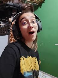 Can someone plz edit these 2 photos for me plz. I put X's