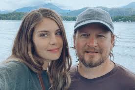 thank you for streaming our new song these past few days 💜 also, new crv  video coming tomorrow at noon!