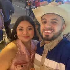 Whataburger cinnamon roll reviews and discussions