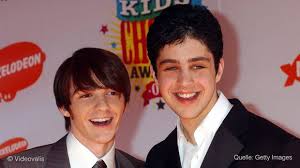 He's also a singer who's released five albums. Drake Josh Darsteller Josh Peck Hat Seine Freundin Geheiratet