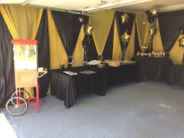 Food Set Up In The Garage Backyard Graduation Party Outdoor Graduation Parties Graduation Party Decor