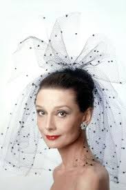 Audrey Hepburn: su vida, sus películas más famosas y su legado en la moda