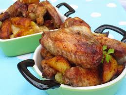 Normalmente cuando cocino éste pollo es por que no tengo mucho tiempo , y la verdad es que es muy fácil hacerlo, en 10 minutos todo se prepara y los pollo de producción tradicional suelen tener muchas hormonas de crecimiento así que recomiendo siempre buscar pollos orgánicos o de granja. Alitas De Pollo Asadas Olla Gm Olla Gm Juani De Ana Sevilla Recetas Thermomix Olla Gm Mambo