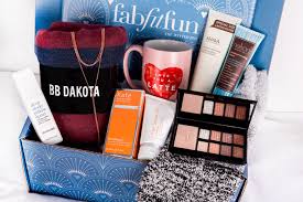 Fabfitfun is a subscription service that is billed each season ($49.99 usd) or annually ($179.99 usd for 4. It S Everything You Love About The Holidays All In One Box Fabfitfun