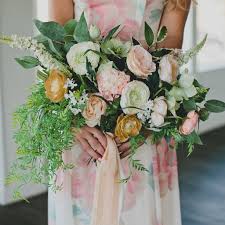 You'll need about 50 blossoms to make a 40″ single strand lei. Diy Silk Flower Bouquet For An Elopement Green Wedding Shoes