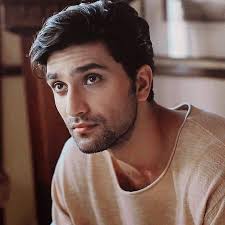 Love in every glance 🧡🧡