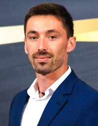 Adrian Visovan in persone