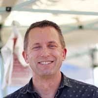 Allen Moy's Instagram, Twitter & Facebook