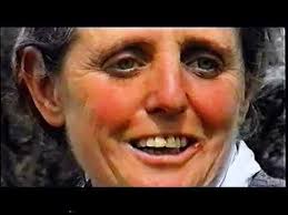 Especial sobre la localidad de 12 de octubre. "Haciendo Dedo " de Adrian  Pardo.