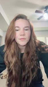 Leia Fox (@leiafox1220)