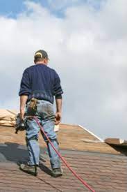 Ultimately, how much you make depends on whether you work on your own or have a larger business. How Much Should I Expect To Pay A Roofer For A Service Call Networx