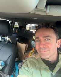 About to meet up with the mono boys for an amazing three night run down  south. We got about 18 hours or so of driving. Let me know some  podcasts/albums that you