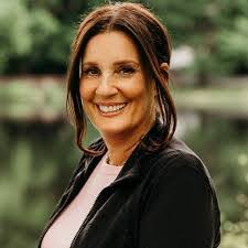 Pamela Bucci's Instagram, Twitter & Facebook