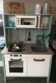 ikea duktig keukentje met stickers diy speelkeuken speelgoedkeuken keukentje