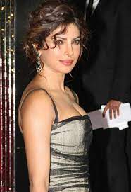 News About Priyankachopra On Twitter Actress Priyanka Chopra Priyanka Chopra Priyanka Chopra Bikini