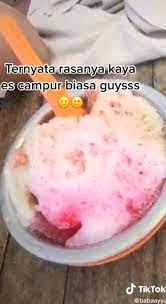 Kartun ini berlatar di sebuah perkampungan bernama kampung durian runtuh. Coba Es Abc Upin Ipin Di Malaysia Wanita Ini Sebut Rasanya Mirip Es Campur Biasa Begini Ceritanya Halaman 3 Tribunnews Com Mobile