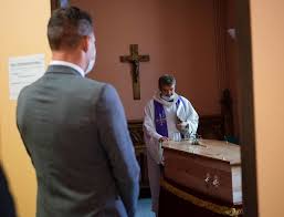 What is a rosary at a funeral. Catholic Funerals Continue But Covid 19 Adds Another Layer Of Grief National Catholic Register