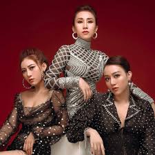 Chiều nghiêng nghiêng bước bóng chạy dài ửng vầng mây tím: May Trang Nghe Táº£i Album May Tráº¯ng