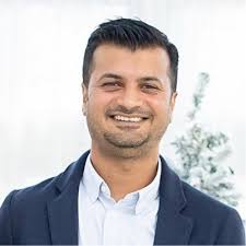 Excited to share that I've accepted an offer to join BNY Mellon as a Market  & Wealth Services Intern for Summer 2025! I'm grateful for the opportunity  to learn from industry leaders