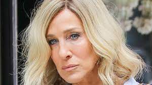 An extended stay at camp roy would not be an option now. Sarah Jessica Parker Mit Diesem Schragen Foto Amusiert Sie Das Netz
