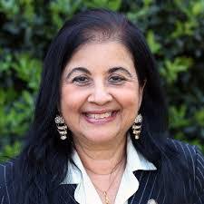 Belinda Wheeler's Instagram, Twitter & Facebook