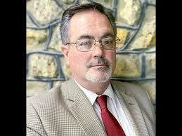 Christendom College exec writes guide to finding a Catholic spouse