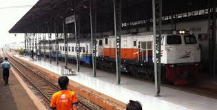 Kereta api tegal bahari, kereta eksekutif dan bisnis ac tujuan jakarta. Perubahan Jadwal Kereta Api Tegal Bahari Cirebon Ekspres Dan Argo Jati Per 10 Mei 2016 Idrailnews