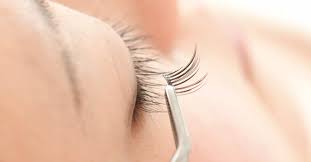 How to safely remove eyelash extensions at home without damaging your natural lashes. Eyelash Extension Side Effects