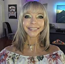 Dawn Hoffer's Instagram, Twitter & Facebook