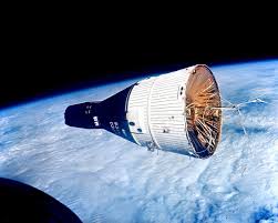 Michael collins, the astronaut who joined buzz aldrin and neil armstrong on the maiden voyage to the moon has died at the age of 90. Ø¨Ø±Ù†Ø§Ù…Ø¬ Ø¬Ù…Ù†ÙŠ Ø§Ù„Ù…Ø¹Ø±ÙØ©