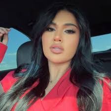 Destiny Cunningham's Instagram, Twitter & Facebook