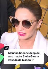 #MarianaSeoane despide a su madre Stella García vestida de blanco 🕊  Descanse en paz #ProgramaHoy #cancer #entretenimiento #Televisa
